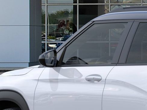 New 2026 Chevrolet TrailBlazer RS w/ Convenience Package FWD image 12