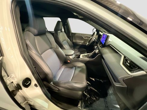 Used 2024 Toyota RAV4 XSE w/ Advanced Technology Package AWD/4WD image 22