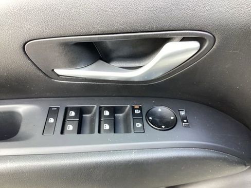 Used 2025 Hyundai Santa Cruz SEL FWD image 13