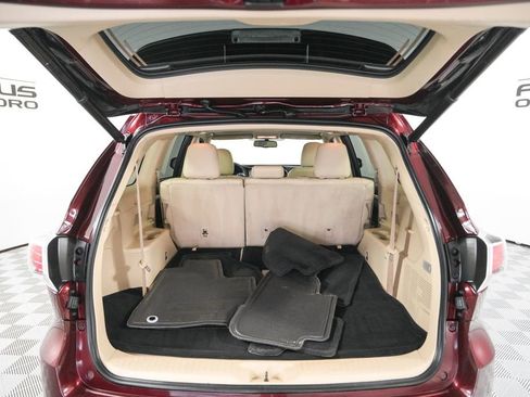 Used 2016 Toyota Highlander XLE image 22