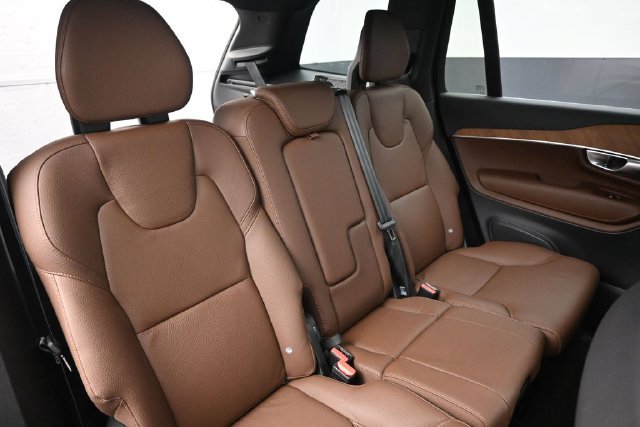 Used 2024 Volvo XC90 B6 Plus w/ Protection Package Premier AWD/4WD image 28