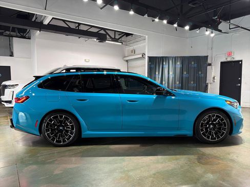 Used 2026 BMW M5 Touring image 10