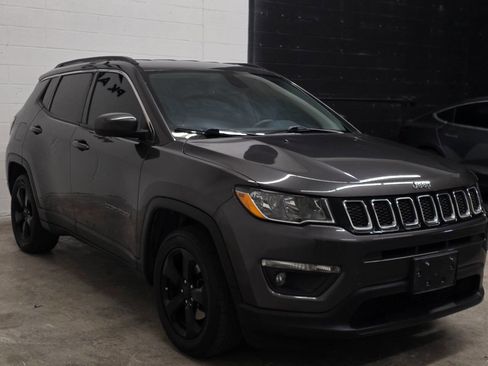 Used 2020 Jeep Compass Latitude w/ Popular Equipment Group image 4