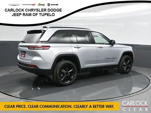 New 2025 Jeep Grand Cherokee Altitude image 2