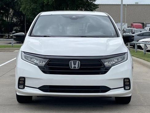 Used 2024 Honda Odyssey Sport image 7