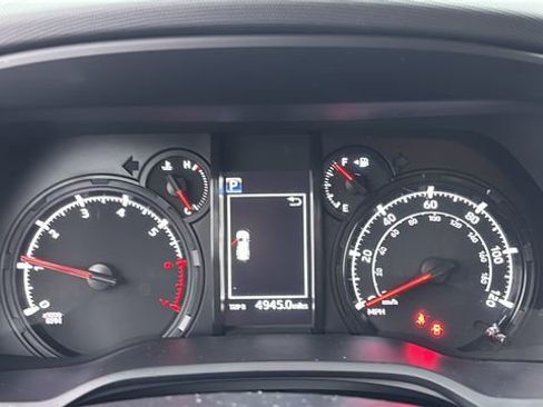 Used 2024 Toyota 4Runner SR5 image 16