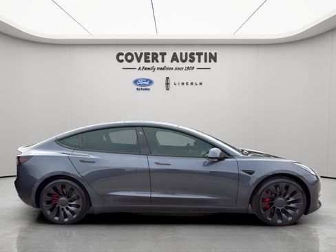 Used 2022 Tesla Model 3 Performance image 6