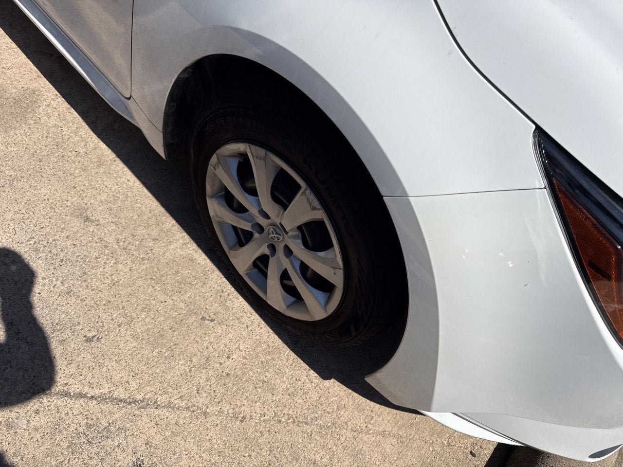 Used 2021 Toyota Corolla LE FWD image 8