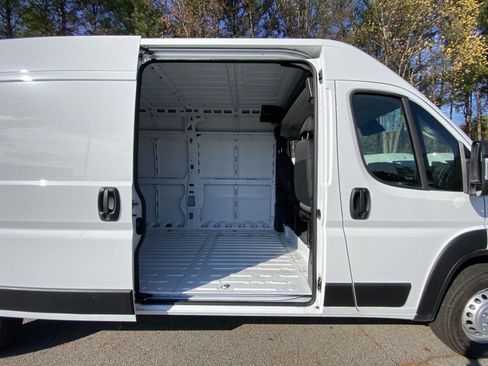 Used 2025 RAM ProMaster 2500 image 22