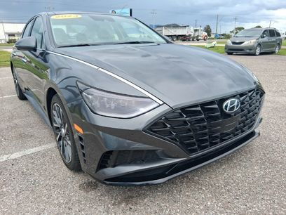 Used 2023 Hyundai Sonata Limited w/ Preferred Accessory Package