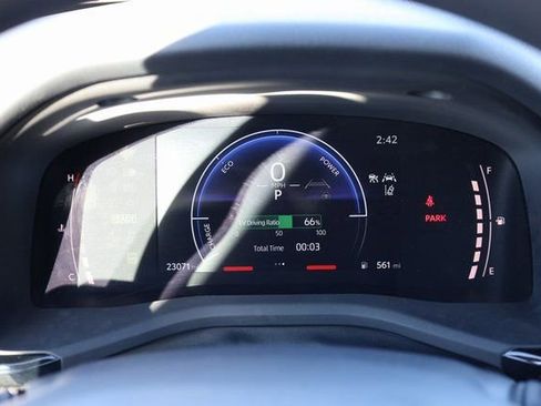 Used 2025 Toyota Camry LE image 16