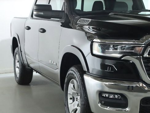 Used 2025 RAM 1500 Big Horn AWD/4WD image 8