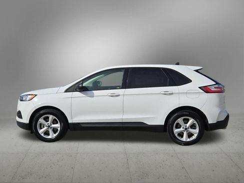 Used 2020 Ford Edge SE FWD image 3