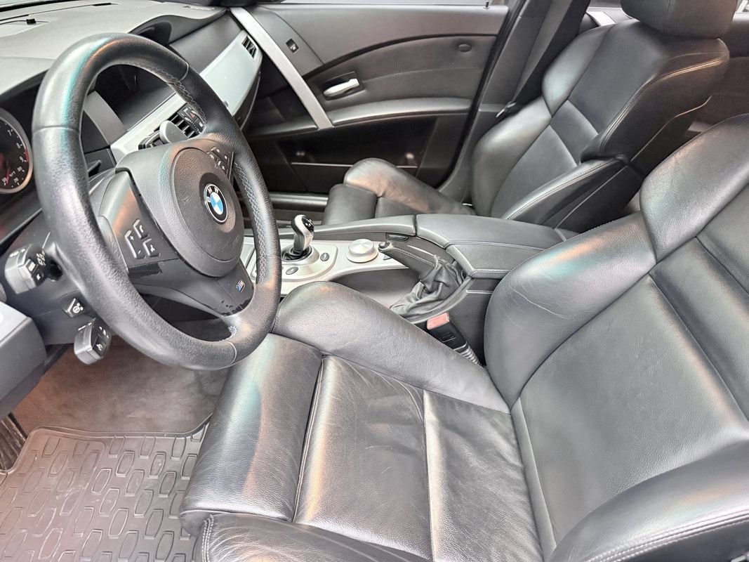 Used 2006 BMW M5 RWD image 10