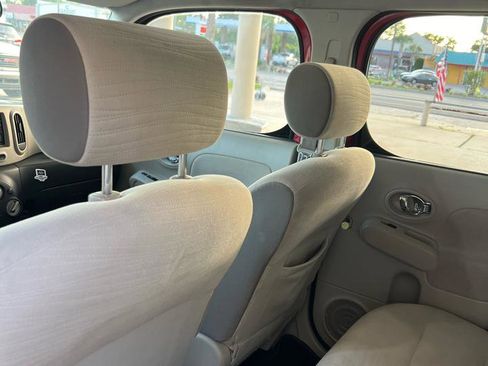 Used 2010 Nissan Cube 1.8 S w/ Interior Designer Pkg FWD image 5