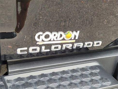 Used 2023 Chevrolet Colorado LT w/ LT Convenience Package II image 17