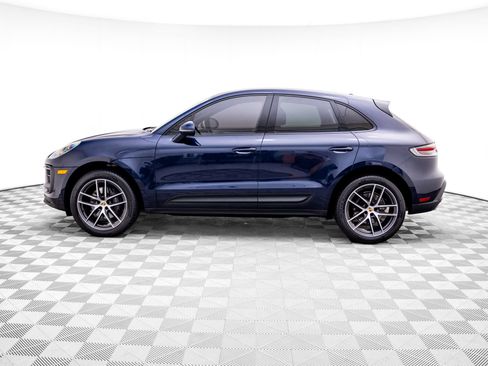 Certified 2023 Porsche Macan AWD/4WD image 2