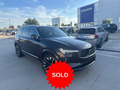 Used 2025 Volvo XC90 T8 Ultra AWD/4WD image 2