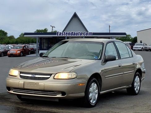 Used 2000 Chevrolet Malibu V6 w/ Preferred Equipment Group 1 image 1