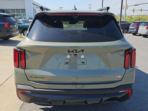 Used 2026 Kia Sorento SX Prestige w/ Olive Brown Leather Package image 5