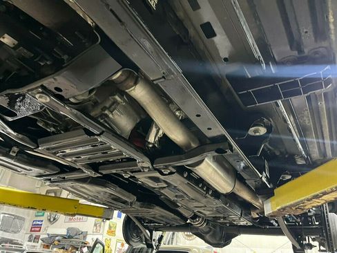 Used 2024 Jeep Wrangler Unlimited Sahara w/ Dual Top Group image 24