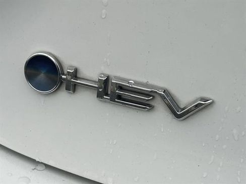 Used 2025 Toyota Camry LE image 7