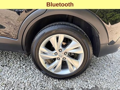 Used 2025 Buick Encore GX Preferred AWD/4WD image 9