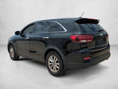 Used 2019 Kia Sorento FWD image 7