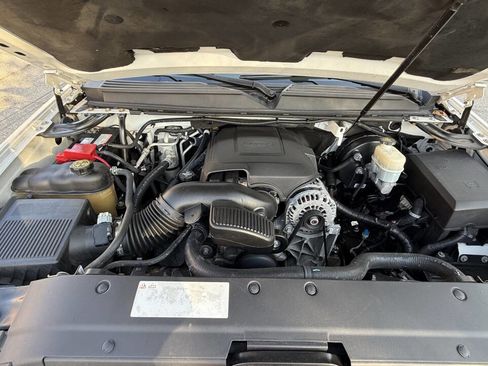 Used 2012 GMC Yukon XL Denali image 9