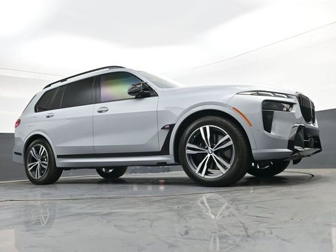 Used 2024 BMW X7 M60i AWD/4WD image 26