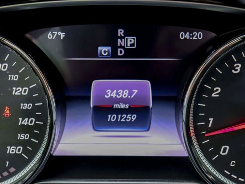 Used 2017 Mercedes-Benz E 300 4MATIC image 27