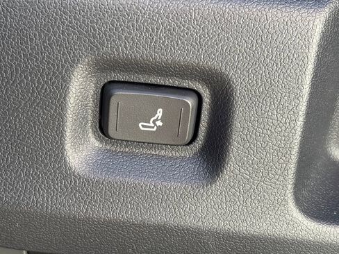 New 2026 Toyota Tacoma SR5 AWD/4WD image 9