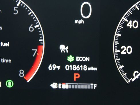 Used 2024 Honda HR-V Sport image 14
