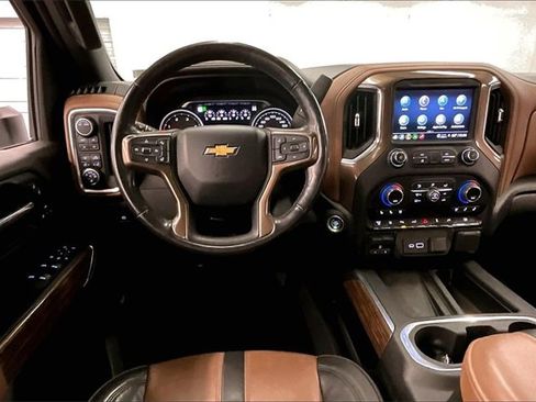Used 2022 Chevrolet Silverado 2500 High Country image 5