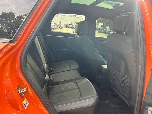 Used 2023 Audi Q5 2.0T Premium w/ Convenience Package image 39