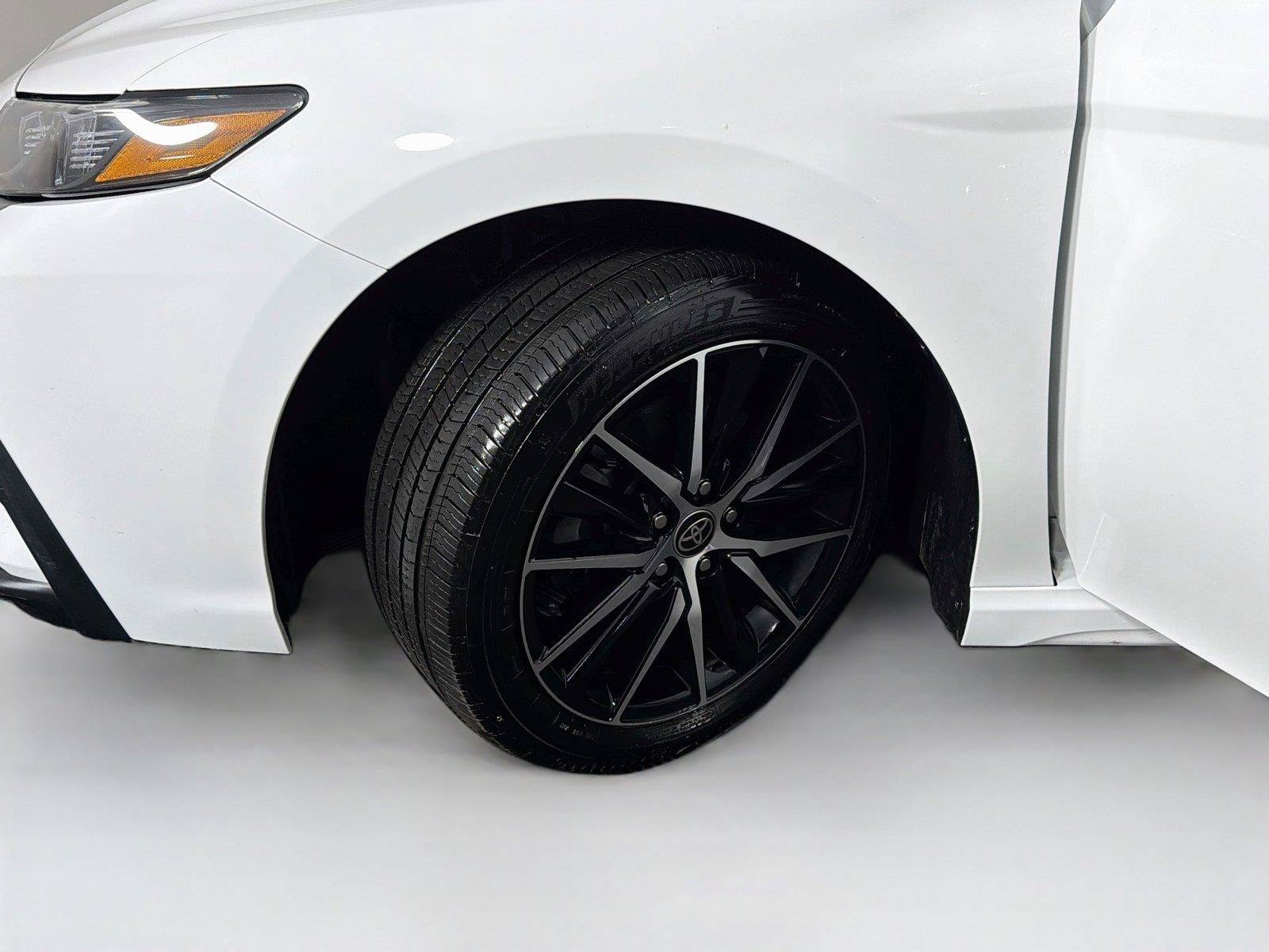 Used 2023 Toyota Camry SE FWD image 36