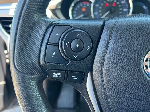 Used 2016 Toyota Corolla LE FWD image 40