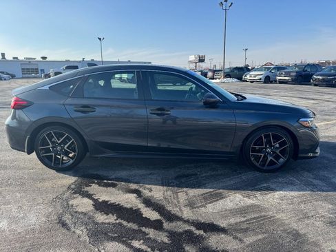 Certified 2024 Honda Civic Sport Touring image 2