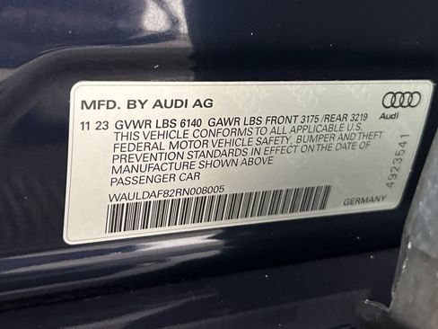 Used 2024 Audi A8 L 3.0T image 31