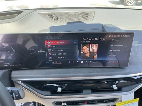 Used 2026 BMW X7 M60i image 21