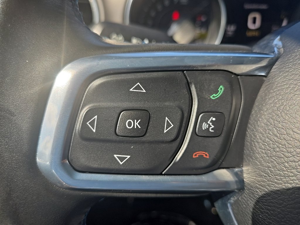 Used 2022 Jeep Wrangler Unlimited Rubicon 4xe AWD/4WD image 19