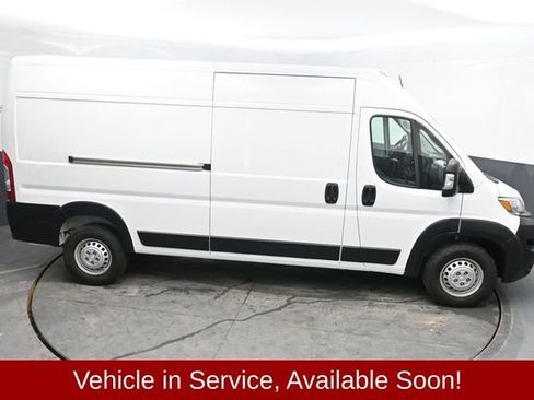 Used 2025 RAM ProMaster 2500 w/ Convenience Group image 31