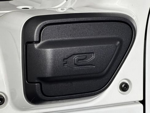Certified 2025 Jeep Wrangler Unlimited Sport S 4xe AWD/4WD image 38