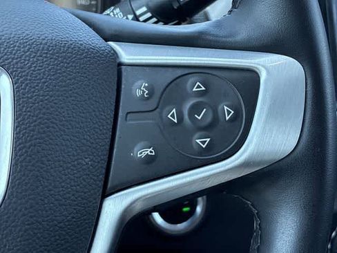 Used 2024 GMC Terrain SLT FWD image 25