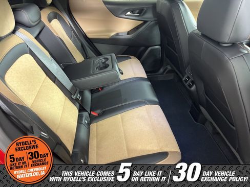 Certified 2025 Chevrolet Equinox ACTIV w/ Safety and Technology Package image 18