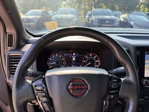 Certified 2022 Nissan Frontier PRO-4X w/ Pro-4X Premium Package AWD/4WD image 21