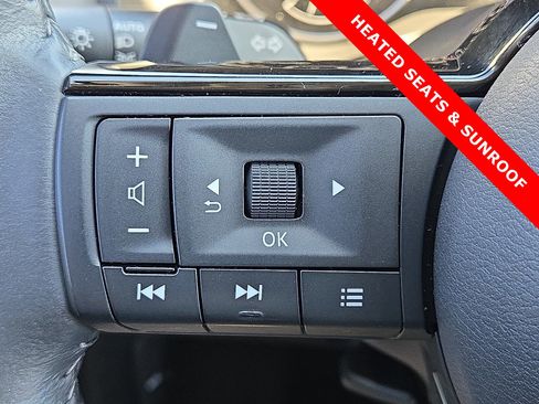 Used 2023 Nissan Rogue SV w/ SV Premium B Package image 20