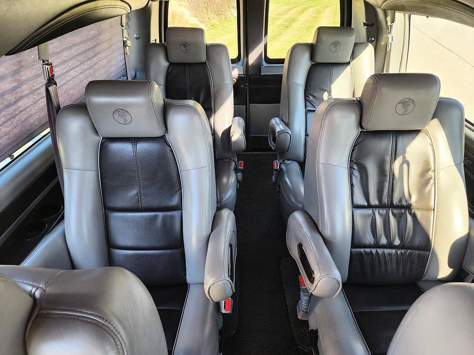 Used 2017 GMC Savana 2500 Extended RWD image 13