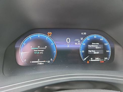 Used 2025 Toyota Grand Highlander FWD image 17