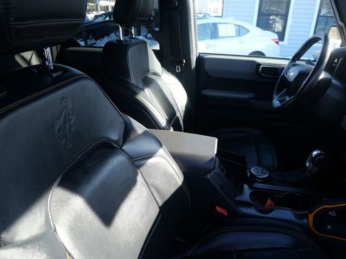 Used 2021 Ford Bronco Badlands image 29